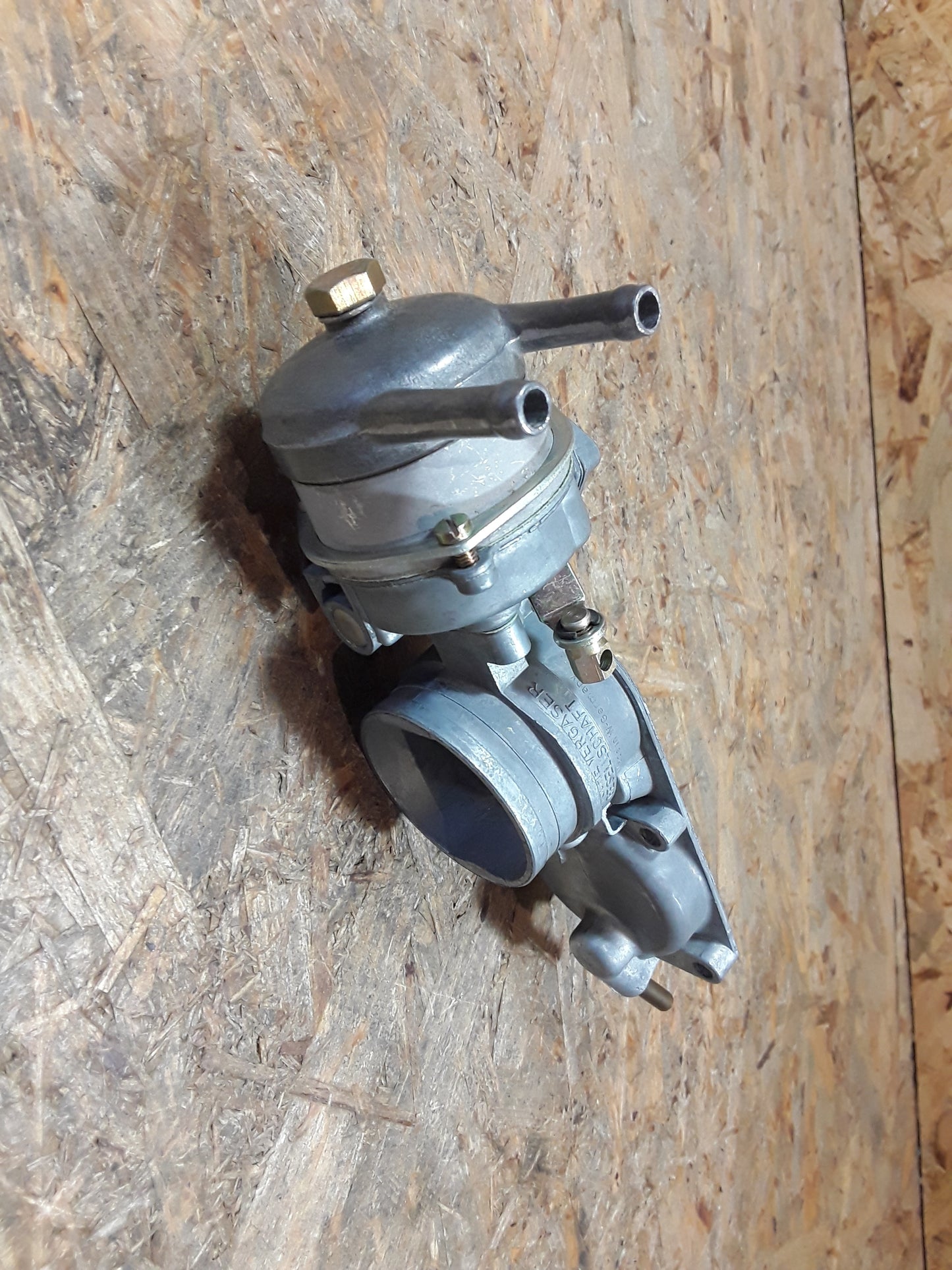 Modell leider unbekannt (Deutsche Vergasergesellschaft) Vergaser Oberteil original Opel NEU