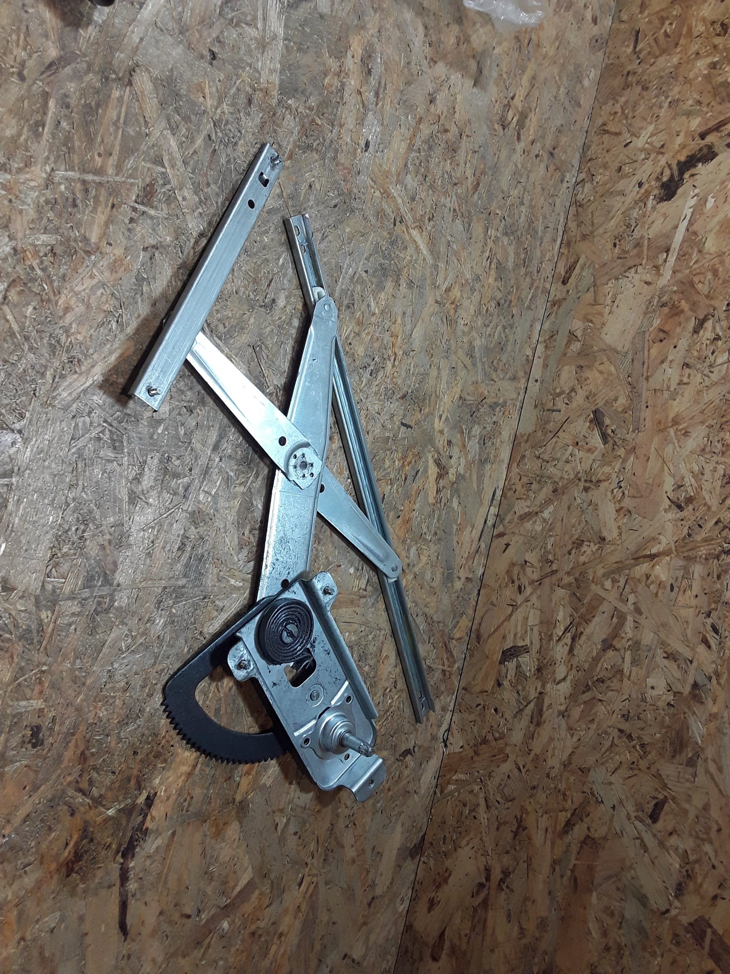 Chevrolet Kalos 1,2l Fenstermechanismus vorne rechts original GM Opel NEU