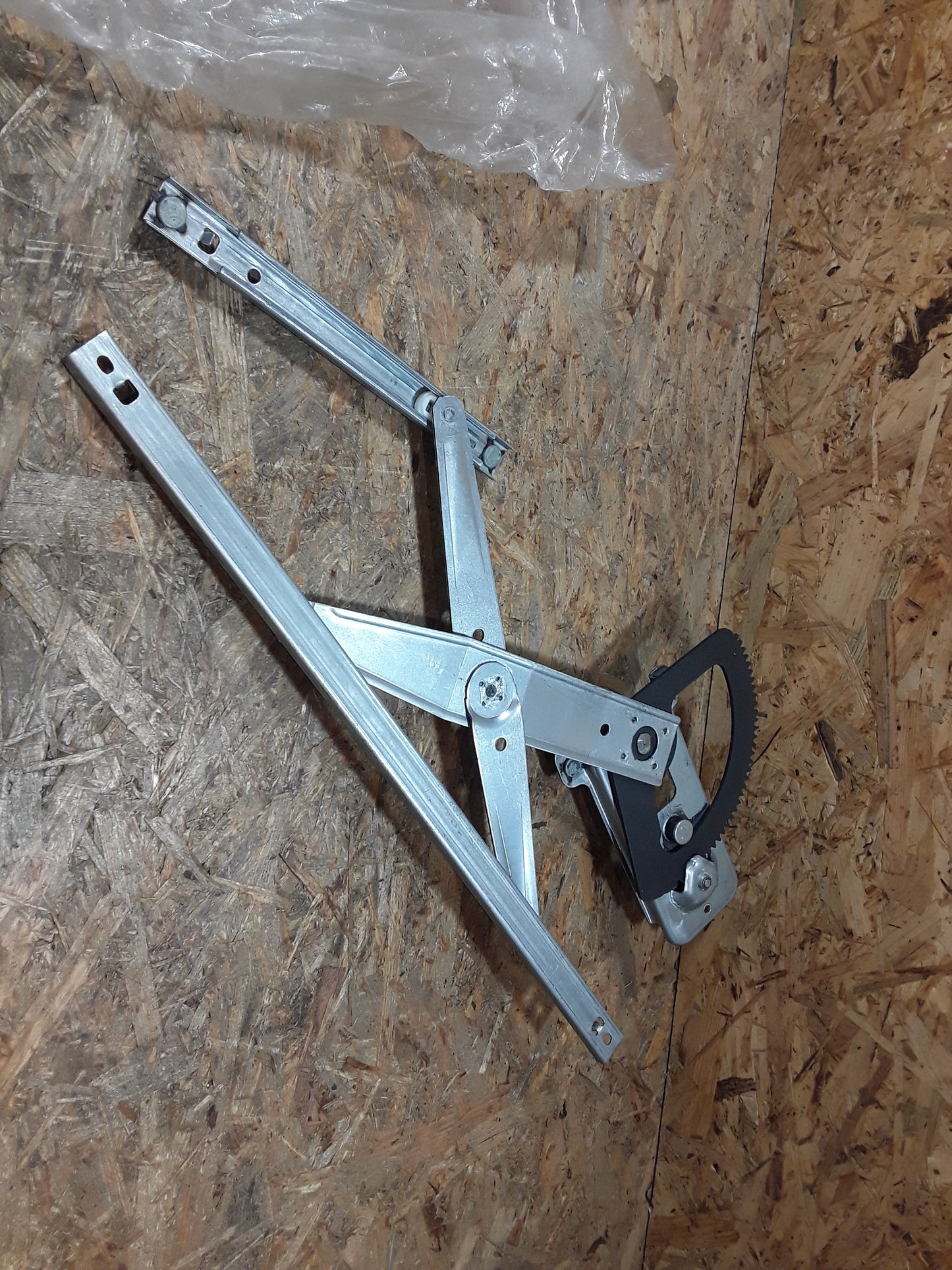 Chevrolet Kalos 1,2l Fenstermechanismus vorne rechts original GM Opel NEU