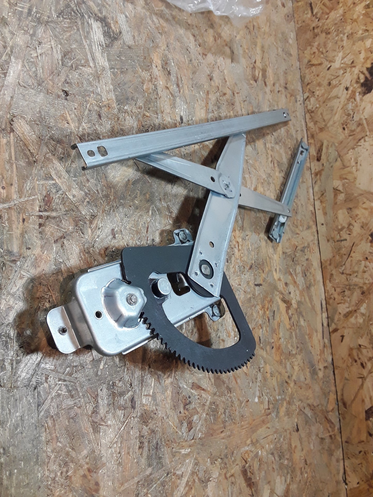 Chevrolet Kalos 1,2l Fenstermechanismus vorne rechts original GM Opel NEU