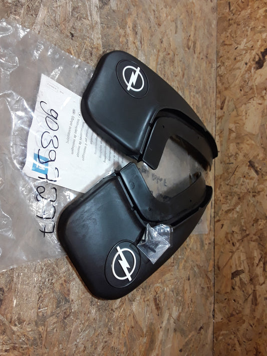 Astra F Schmutzfängersatz hinten original GM Opel NEU