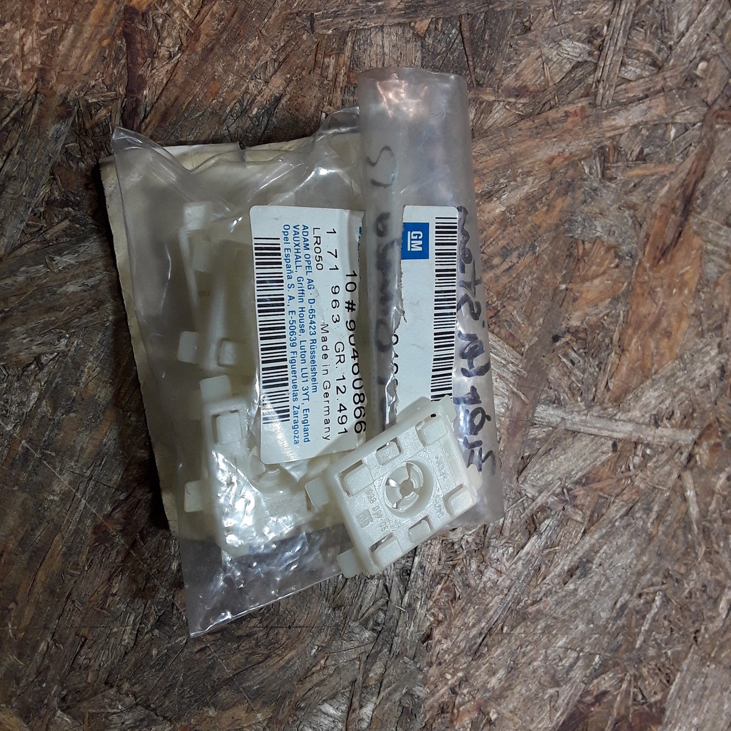 Omega B Klammer Zierleiste original GM Opel NEU