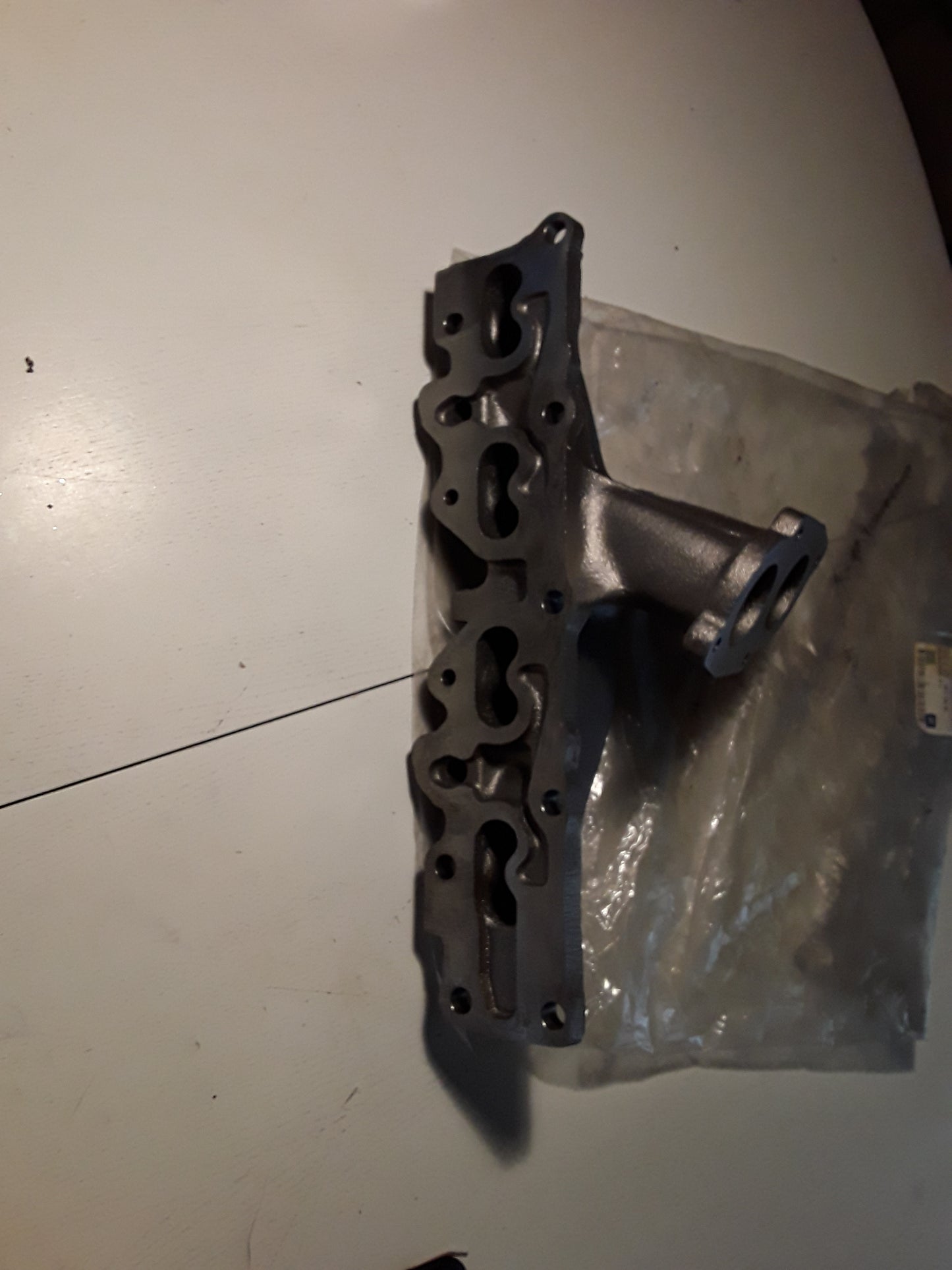 Calibra Frontera Omega 2,0 Auspuffkrümmer original GM Opel NEU