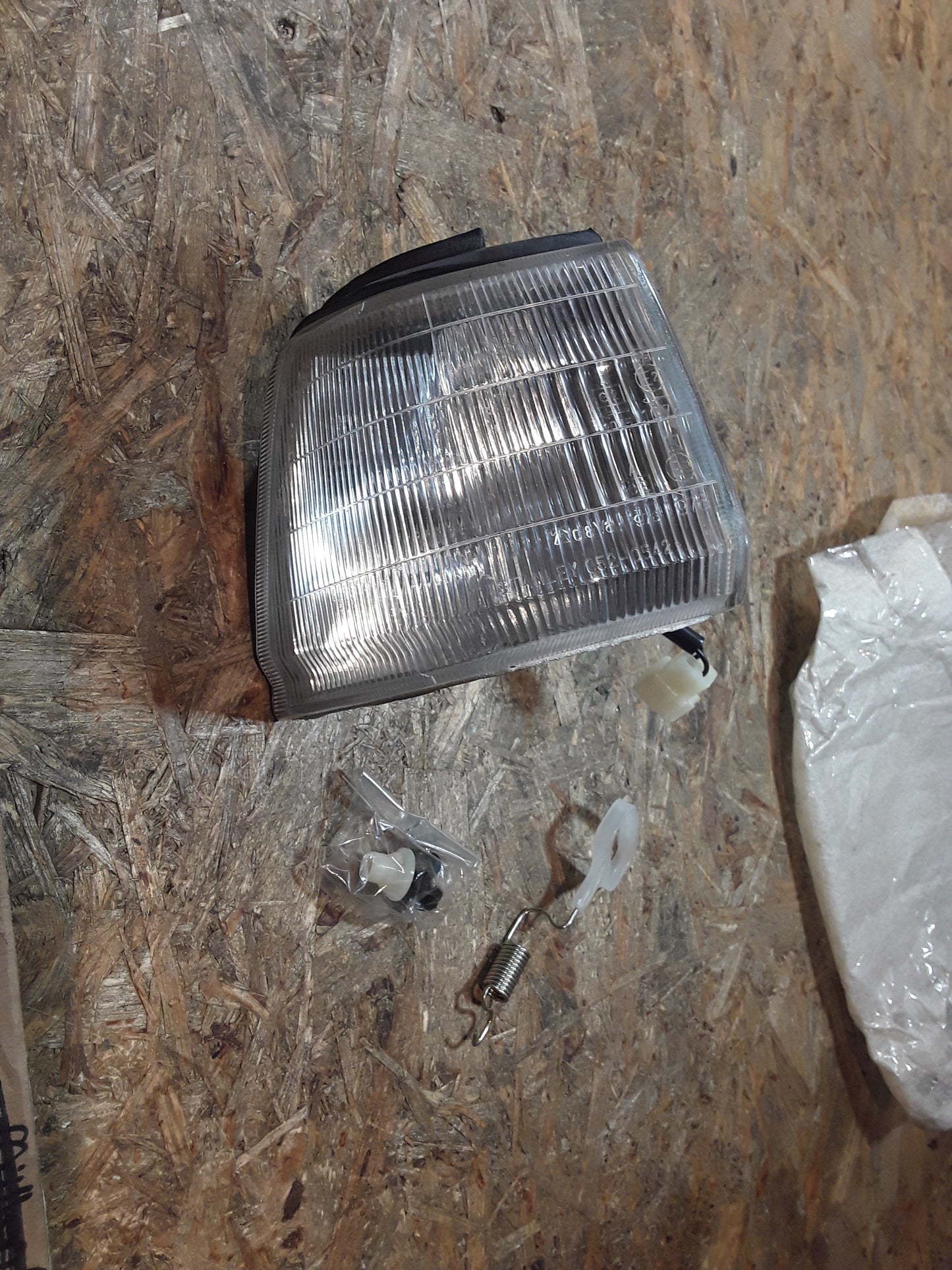 Mazda 626 GC 83-87 Standleuchte rechts original GM Opel NEU