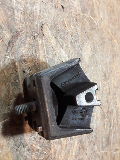 Kadett D Motorlager vorne links original GM Opel NEU