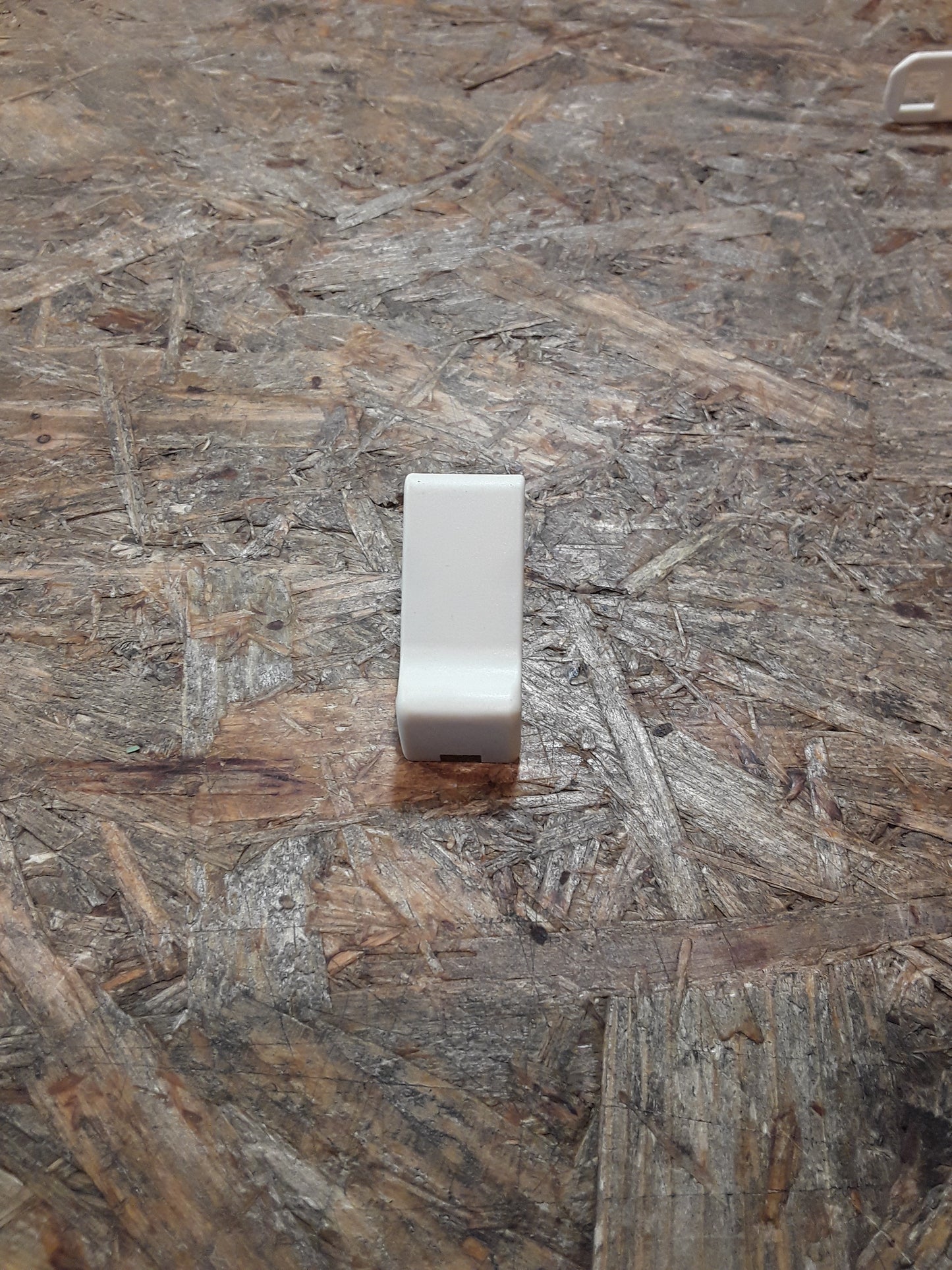 Monza A Senator B Haleklammern für Radkappen original GM Opel NEU