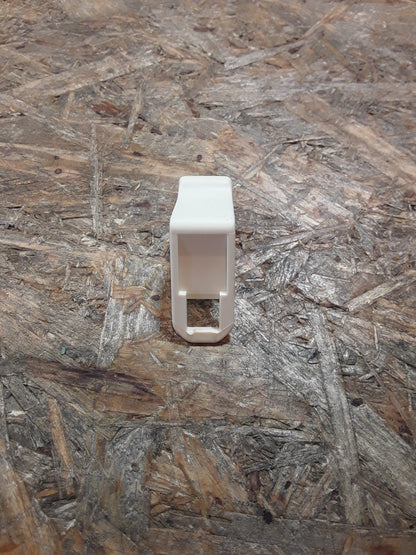 Monza A Senator B Haleklammern für Radkappen original GM Opel NEU