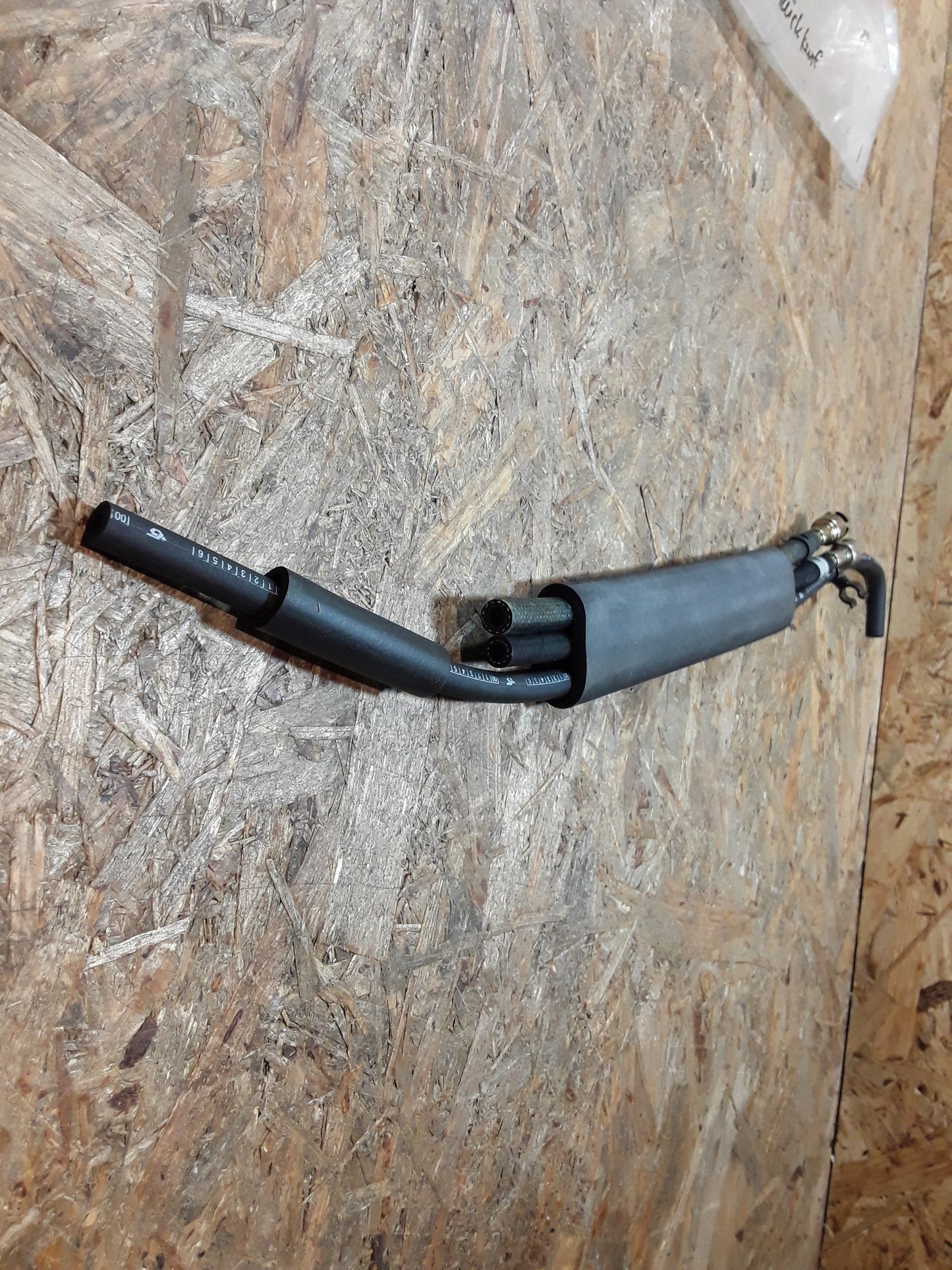 Frontera B Schlauch Kraftstoff Vor/-Rücklauf original GM Opel NEU