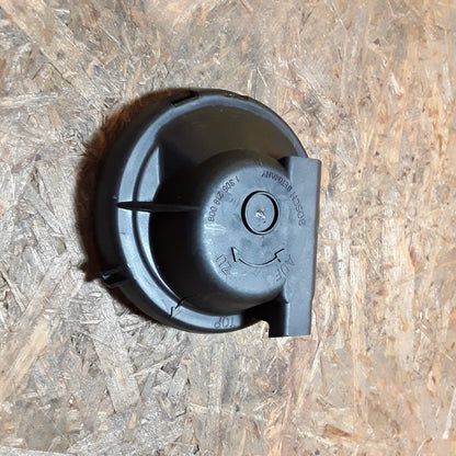 VW Polo 2 86C Schutzkappe Scheinwerfer original Bosch NEU