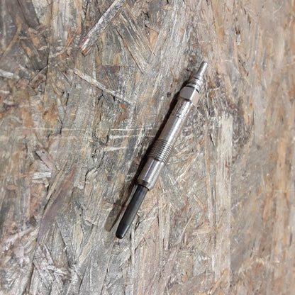 Modell leider unbekannt Glühkerze original GM Opel NEU