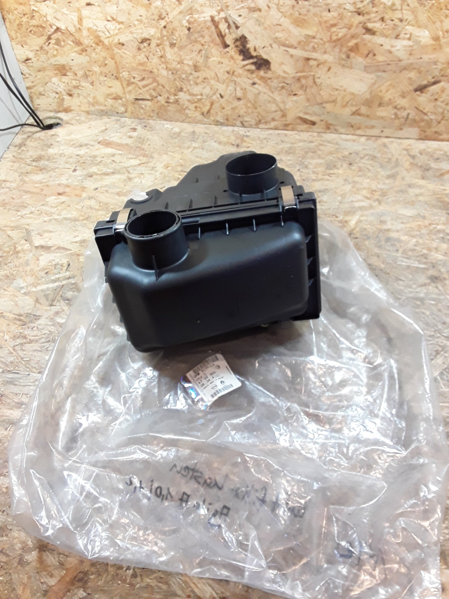 Agila A 1,0l/1,2l Luftfilterkasten original GM Opel NEU