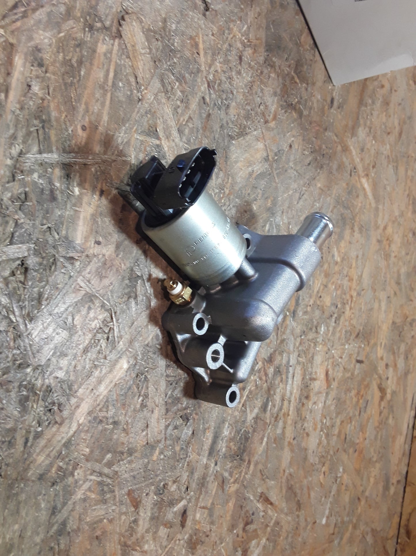 Corsa B 1,0 Motor X10XE AGB- Ventil original GM Opel NEU