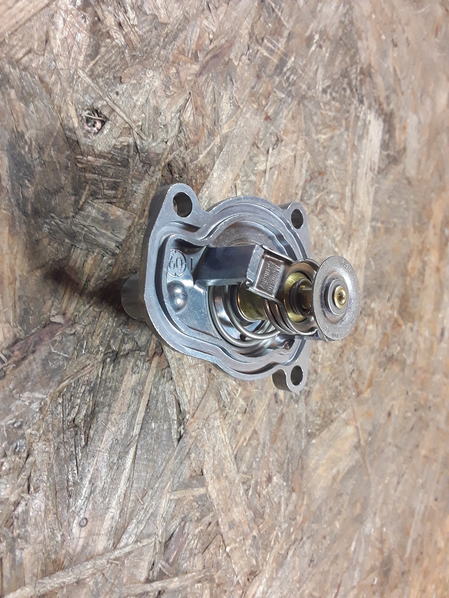 Agila 1,0/1,2 Thermostat original GM Opel NEU