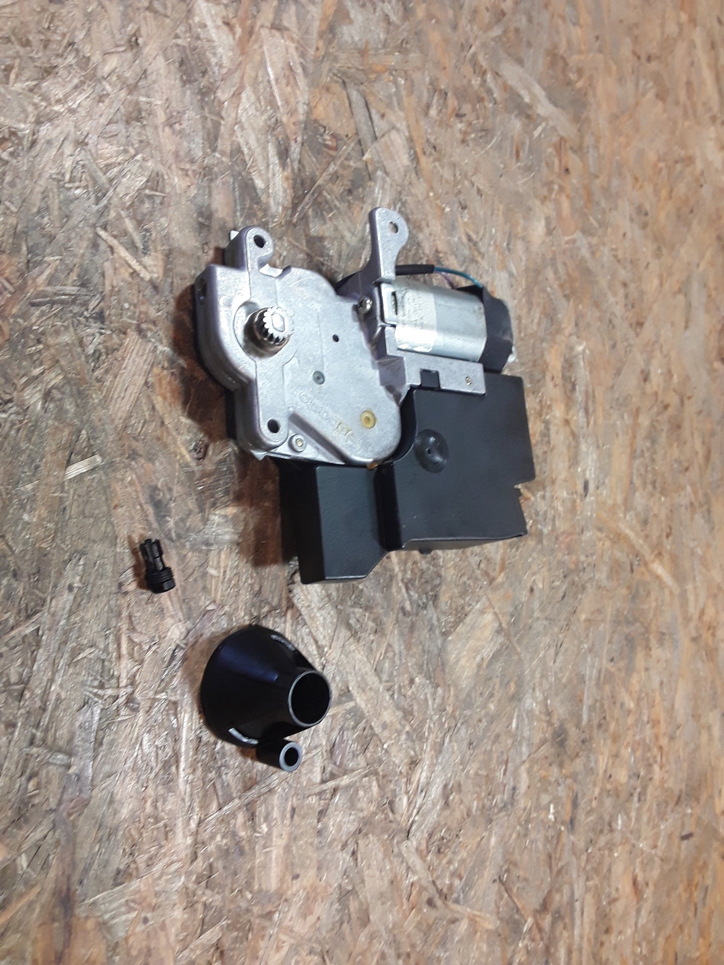 Omega B Motor Schiebedach original GM Opel NEU