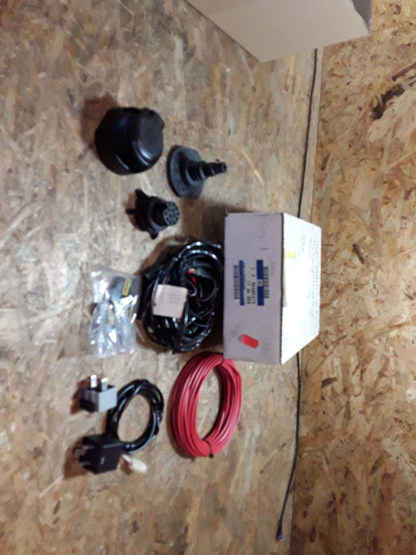 Omega B Satz elektrische Teile Anhängerkupplung original GM Opel NEU