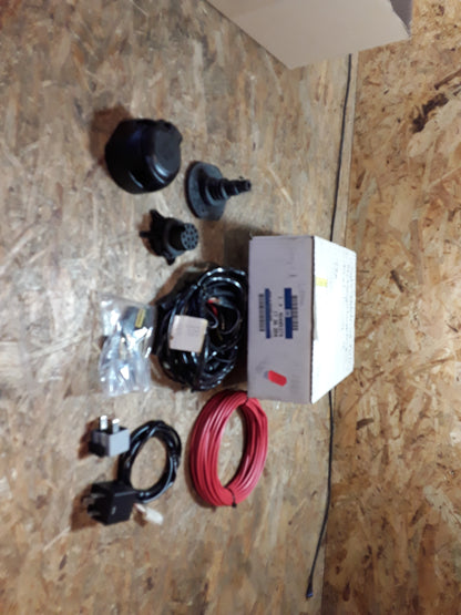 Omega B Satz elektrische Teile Anhängerkupplung original GM Opel NEU