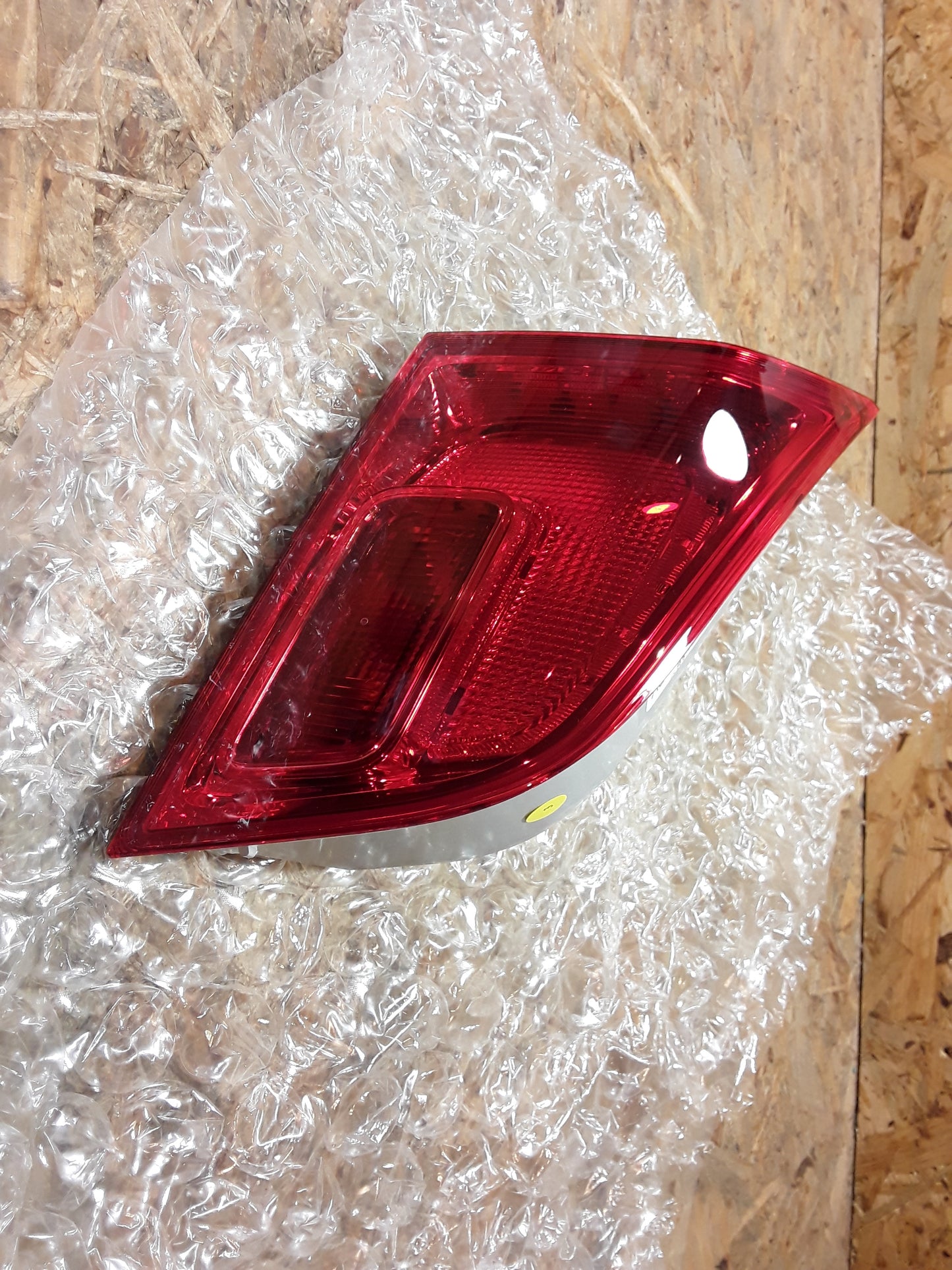 Astra J Sports Tourer Rückleuchte links innen original GM Opel NEU
