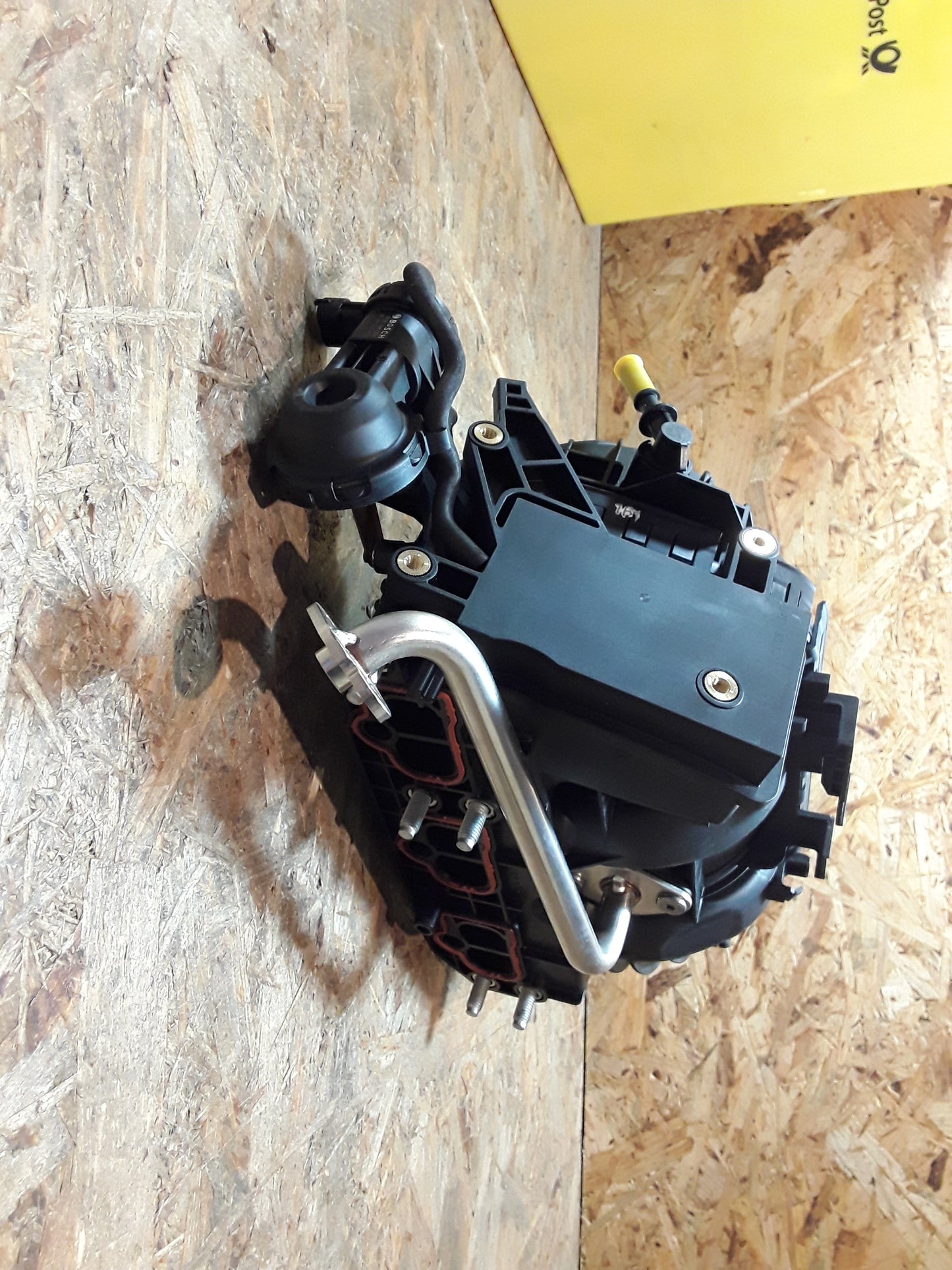 Corsa D 1,0 Motor Z10XEP Ansaugbrücke original GM Opel NEU