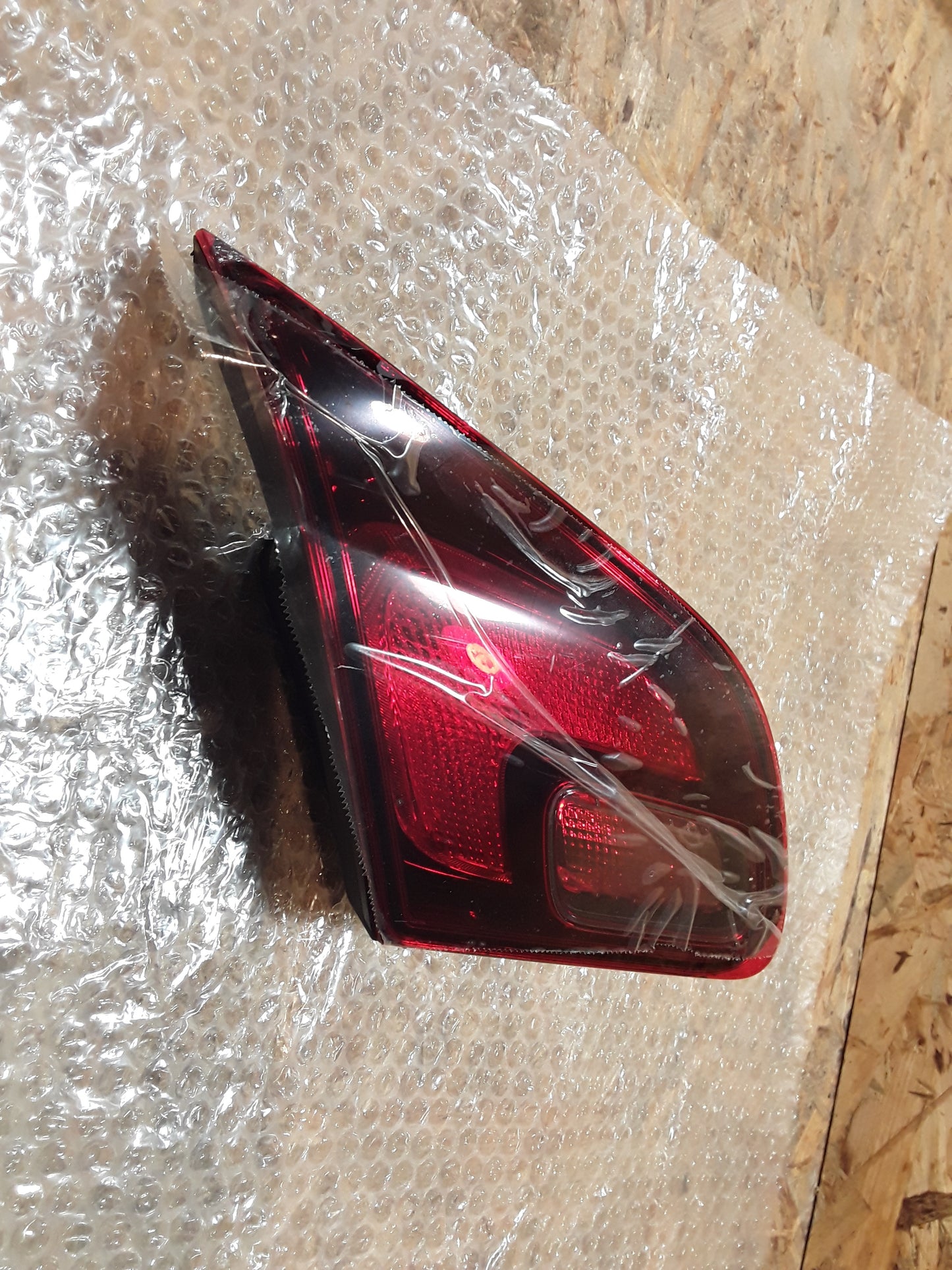 Astra J Heckleuchte links innen original GM Opel NEU