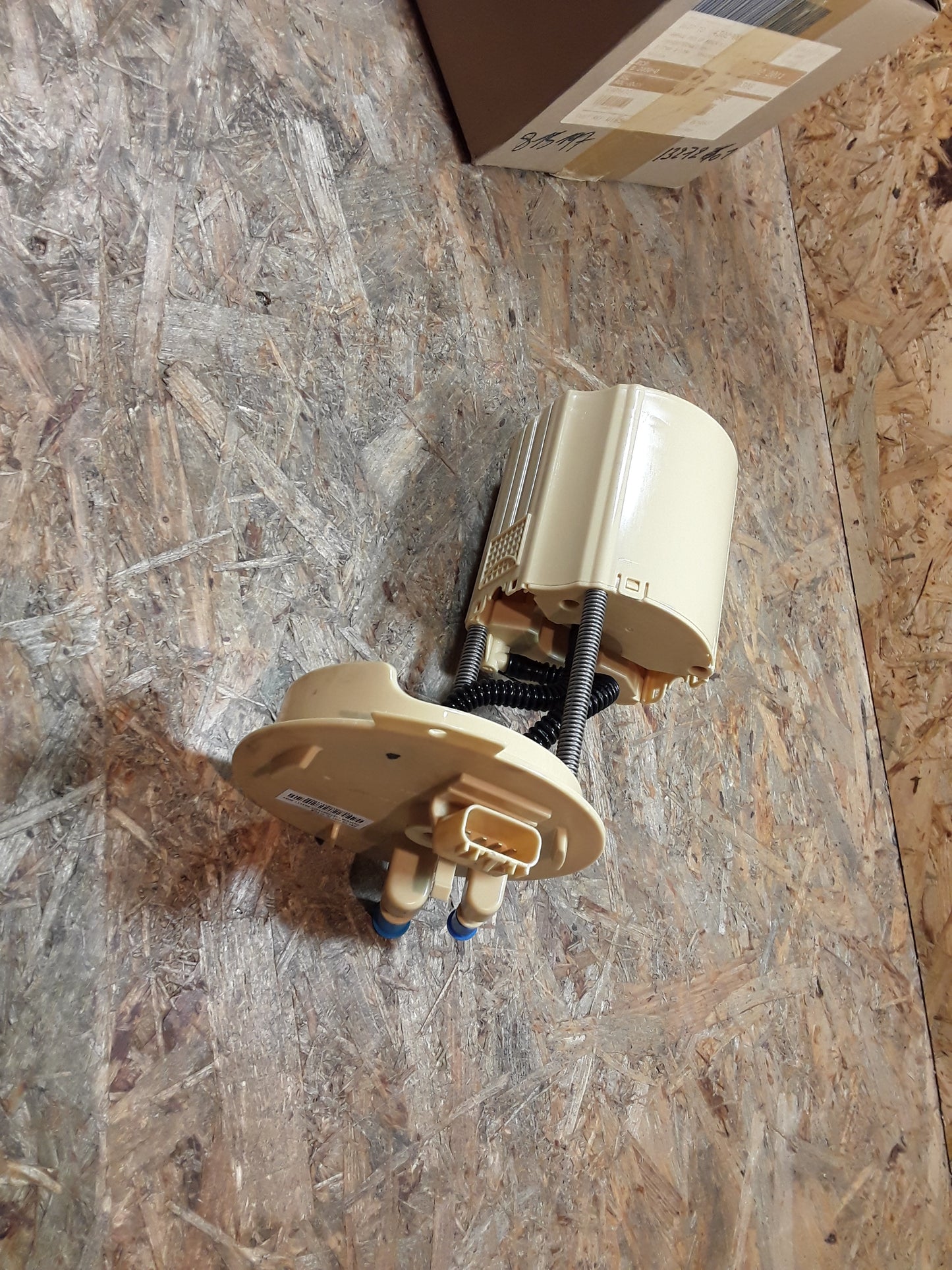 Astra J 1,7CDTi Kraftstoffpumpe original GM Opel NEU