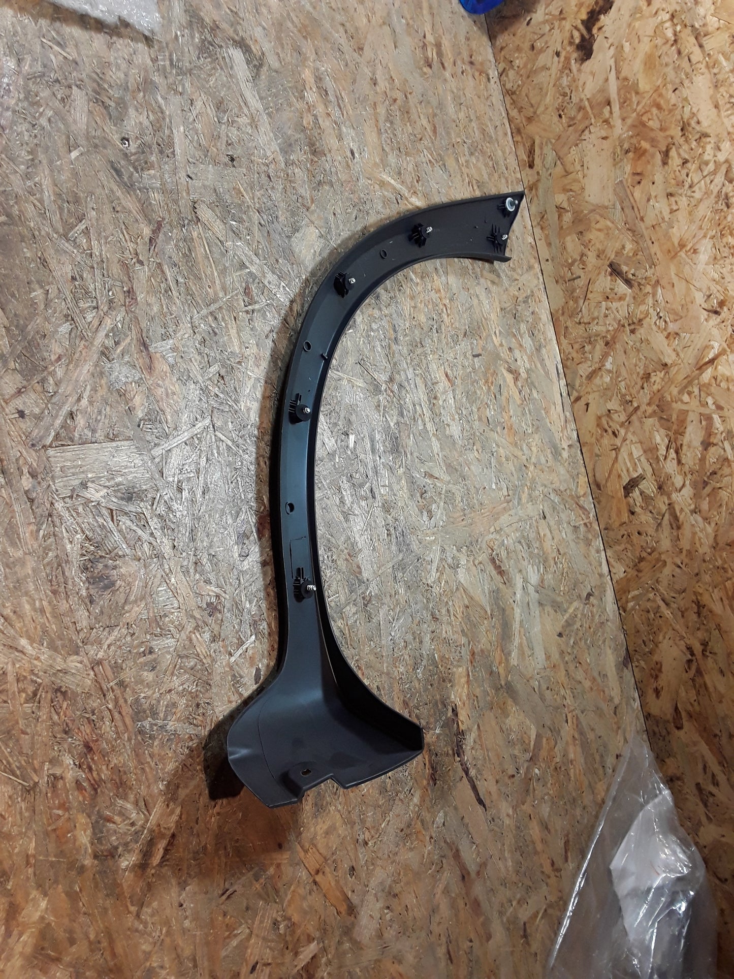 Corsa C Verkleidung Radausschnitt hinten rechts original GM Opel NEU