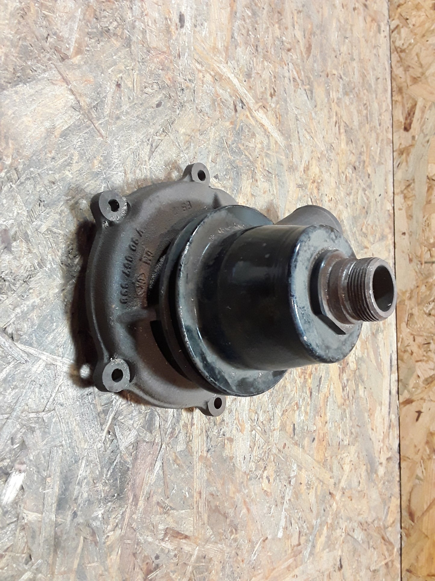 Monza Senator A Wasserpumpe für CIH 6ZYL. Motoren original GM Opel NEU