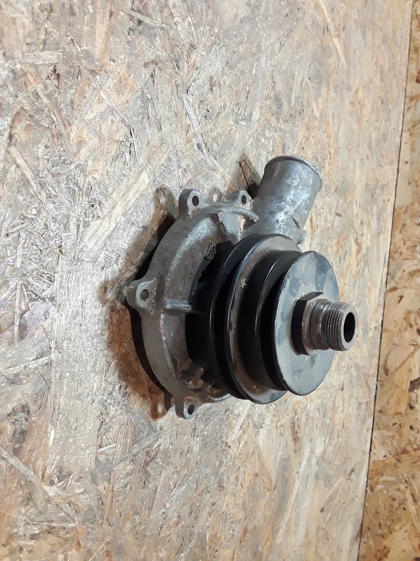 Manta Ascona Kadett C 1,9/2,0 Wasserpumpe original GM Opel NEU