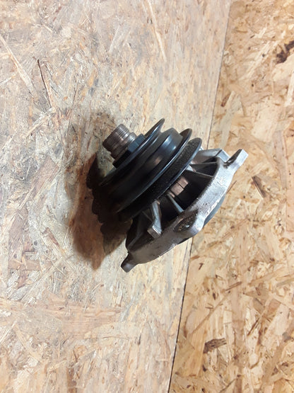 Manta Ascona Kadett C 1,9/2,0 Wasserpumpe original GM Opel NEU