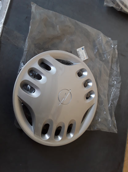 Corsa B Tigra A Astra F Radkappe 13" silber original GM Opel NEU