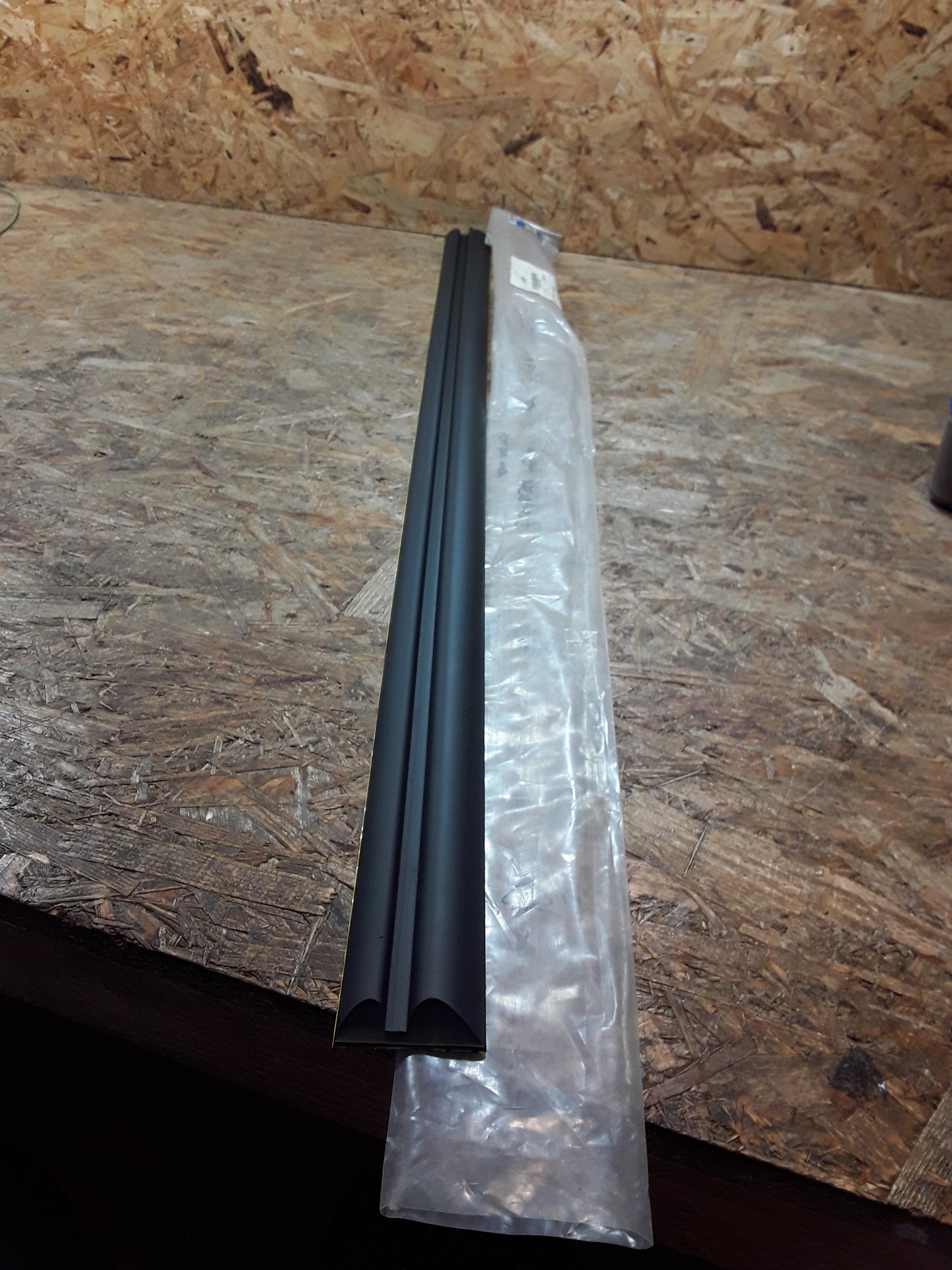 Astra F Zierleiste hinten links original GM Opel NEU