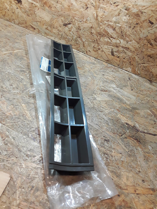 Rekord E Vordergrill original GM Opel NEU