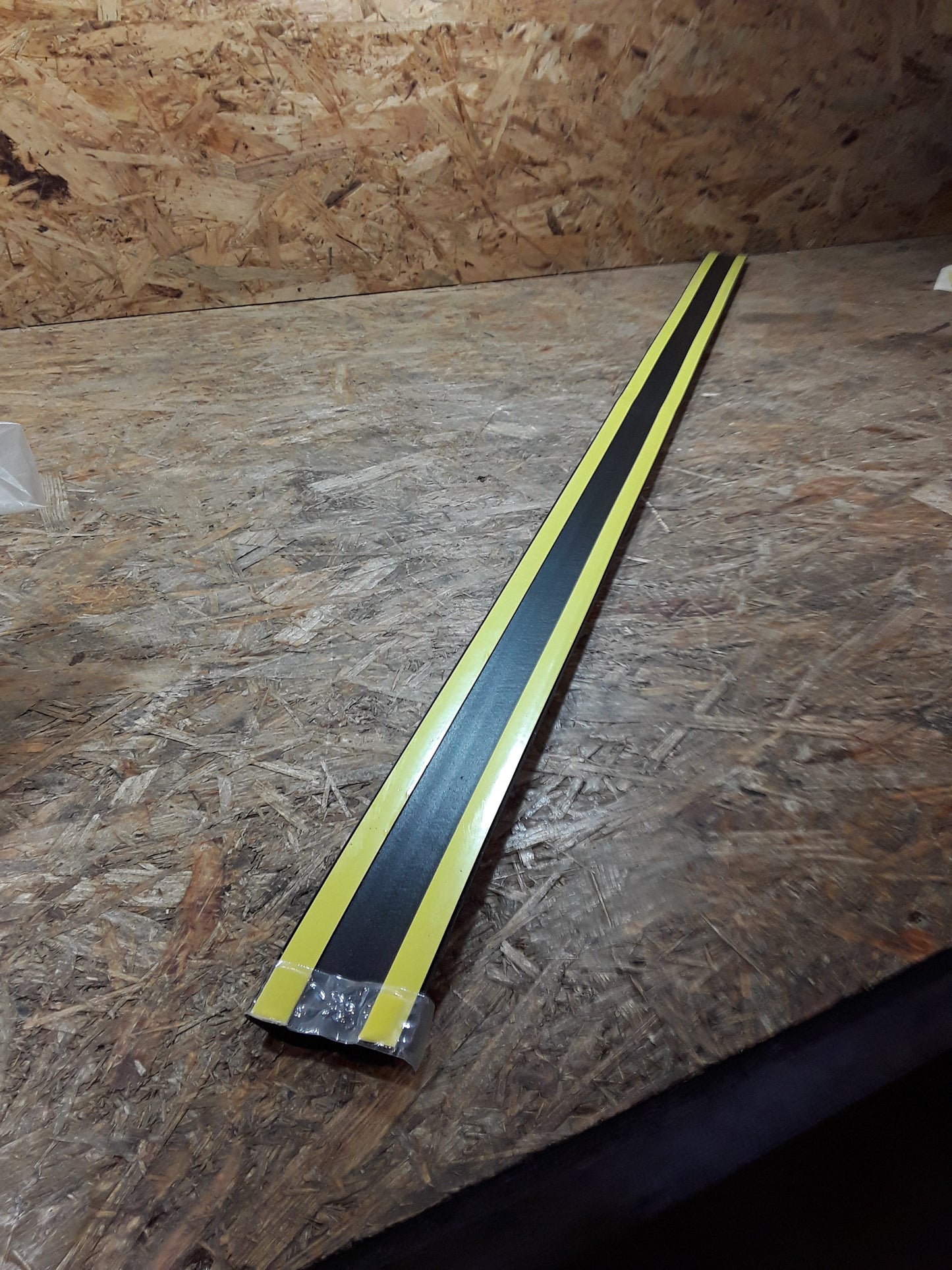 Astra F Schutzzierleiste Vordertüre links original GM Opel NEU