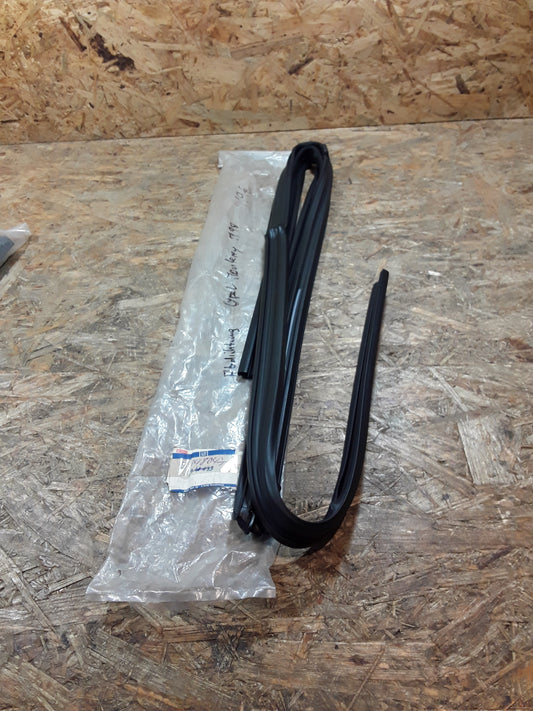 Monterey M98 Abdichtung original GM Opel NEU