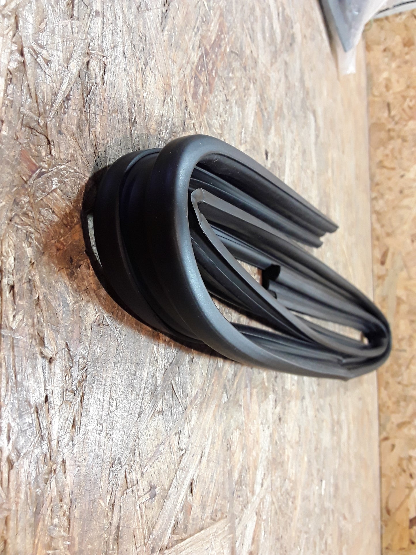 Monterey M98 Abdichtung original GM Opel NEU