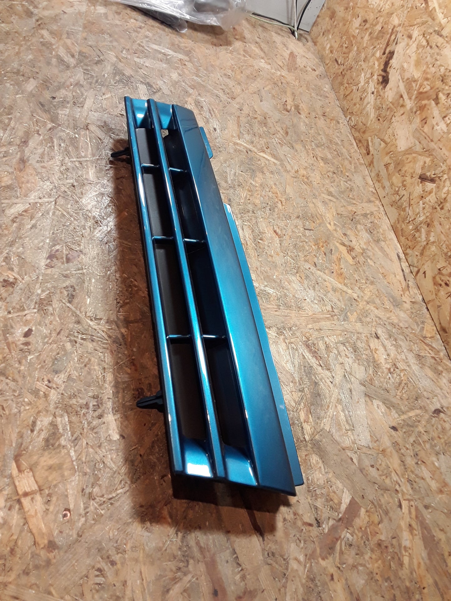 Original Opel Vectra B Kühlergrill NEU