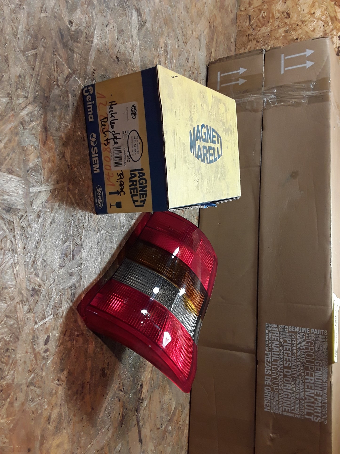 Astra F Heckleuchte rechts original MagnetiMarelli