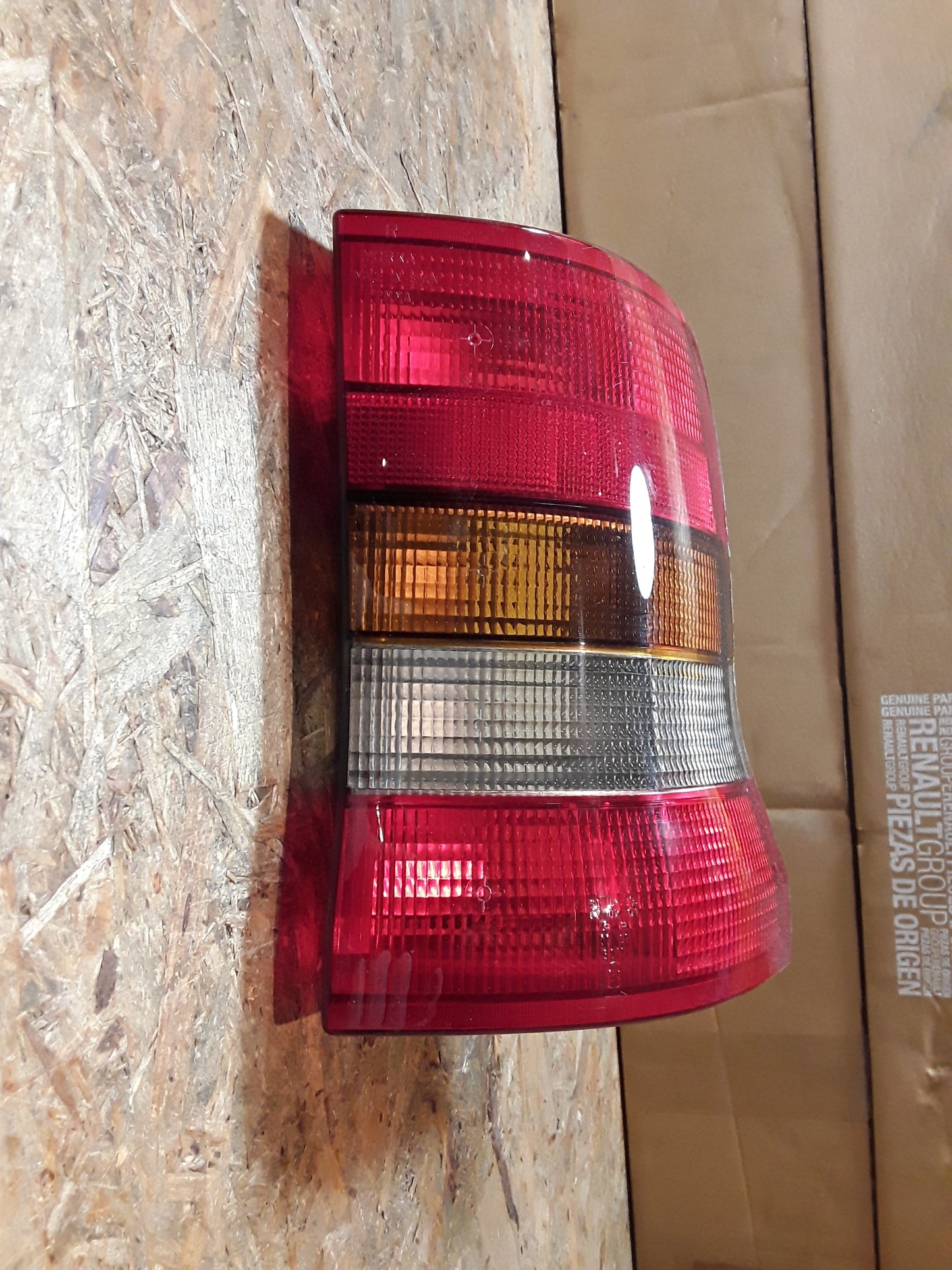 Astra F Heckleuchte rechts original MagnetiMarelli