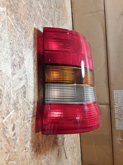 Astra F Heckleuchte rechts original MagnetiMarelli