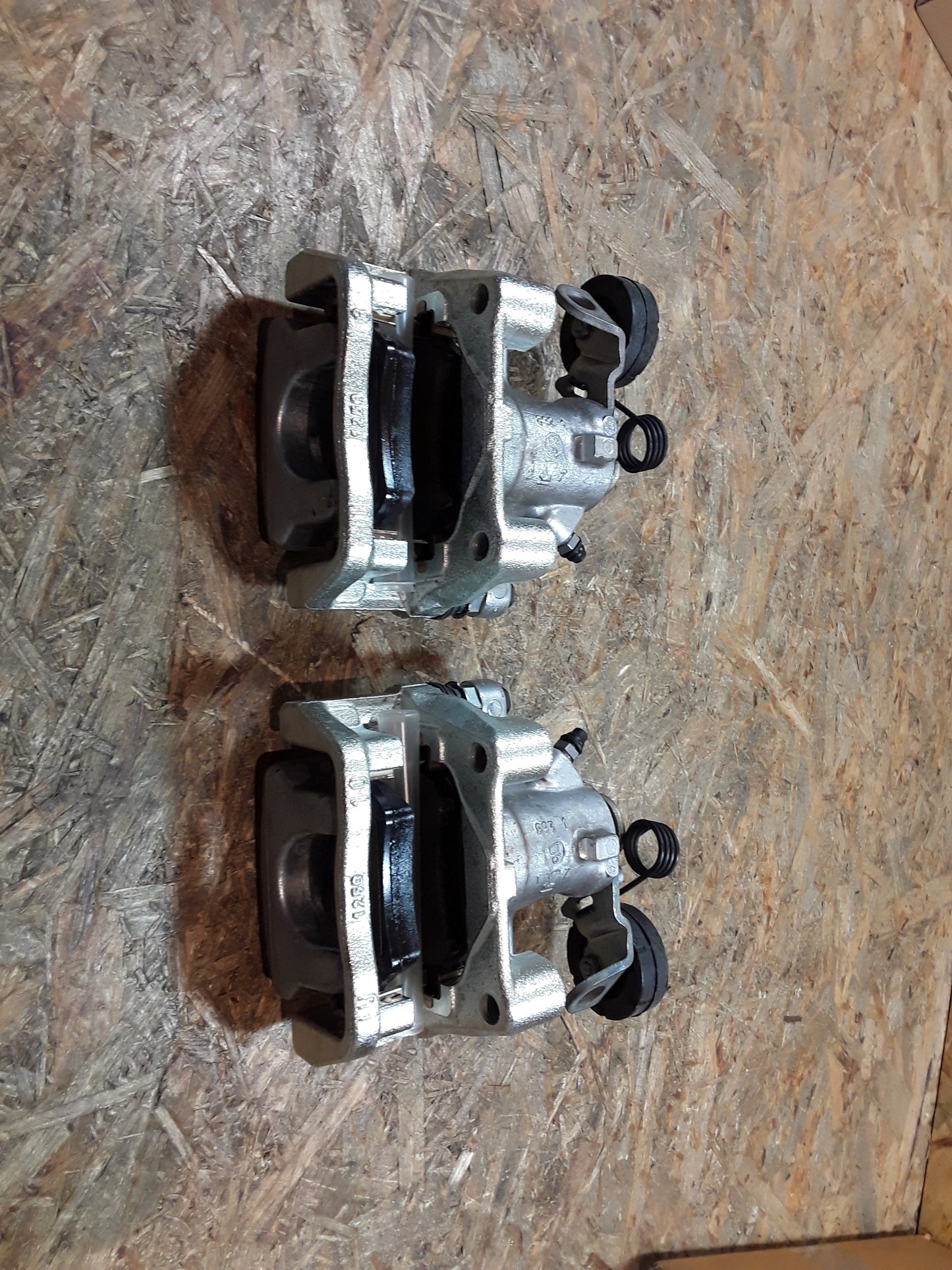 Astra G Bremssattelsatz hinten original GM Opel NEU