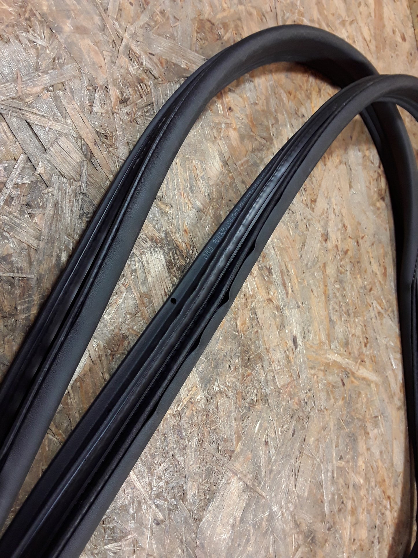 Astra H Gummiabdichtung links original GM Opel NEU
