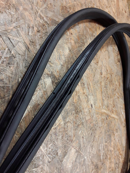 Astra H Gummiabdichtung links original GM Opel NEU