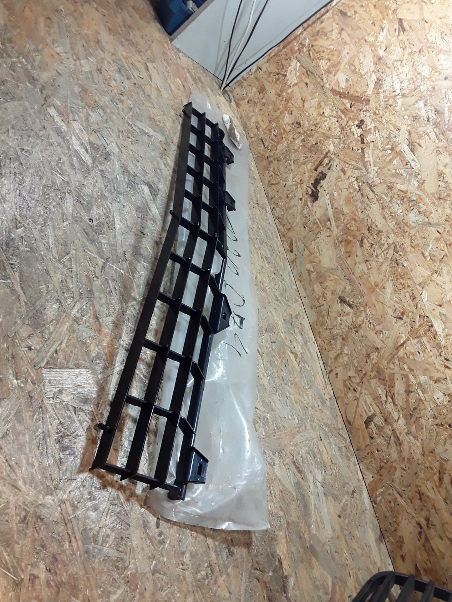 Kadett C Kühlergitter (Blinker unten) original GM Opel NEU
