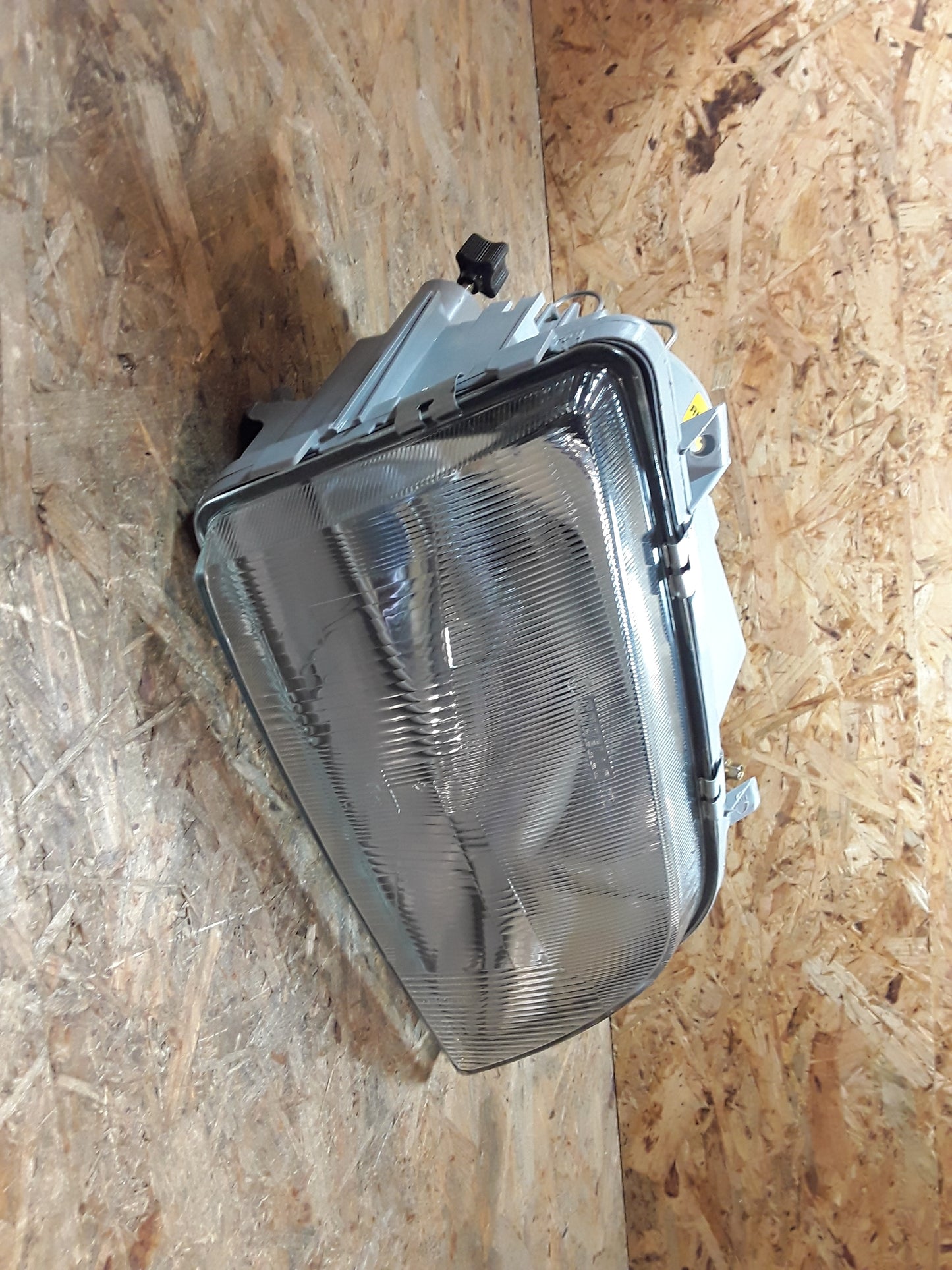 Omega A Hauptscheinwerfer rechts original GM Opel NEU