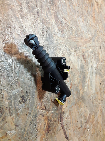 Vivaro B Kupplungsgeberzylinder original GM Opel NEU