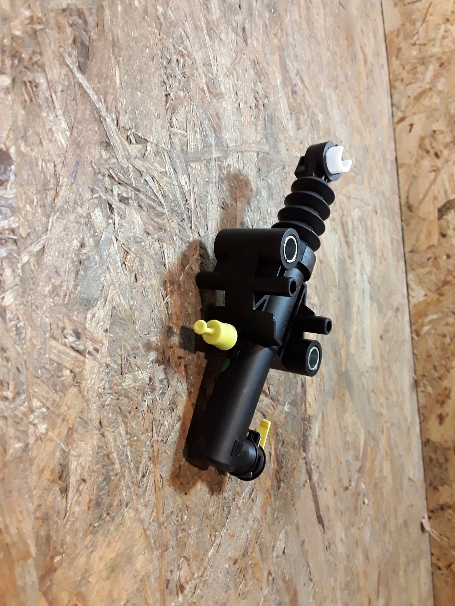 Vivaro B Kupplungsgeberzylinder original GM Opel NEU