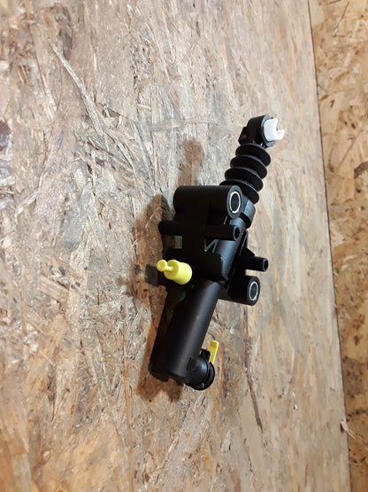 Vivaro B Kupplungsgeberzylinder original GM Opel NEU