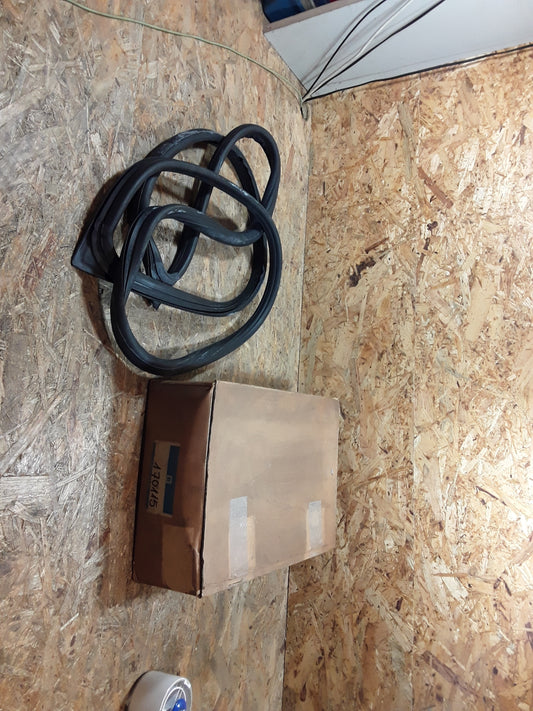 Kadett D Caravan Dichtung Heckscheibe original GM Opel NEU