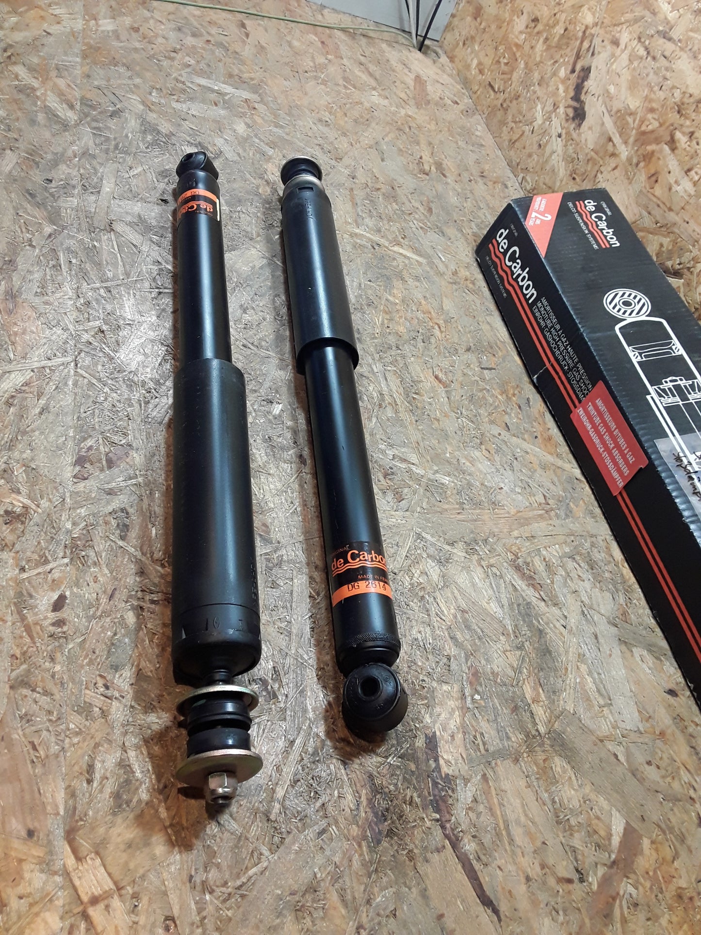 Omega A Stoßdämpfersatz Hinterachse original de Carbon NEU