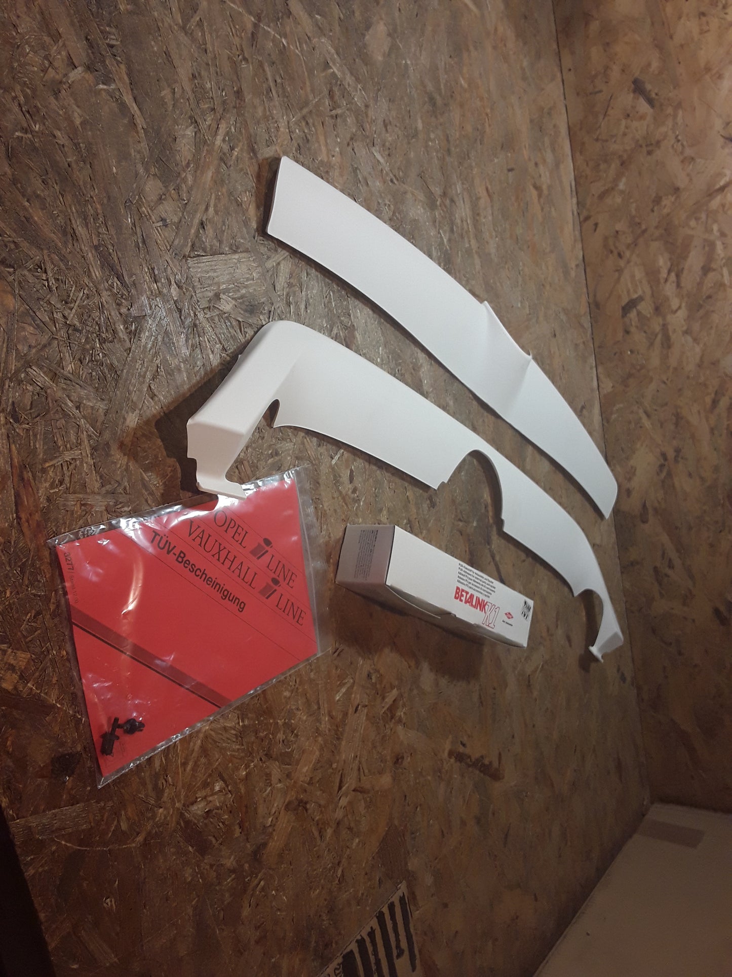 Corsa C Blende Grill 2-teilig grundiert original GM Opel NEU