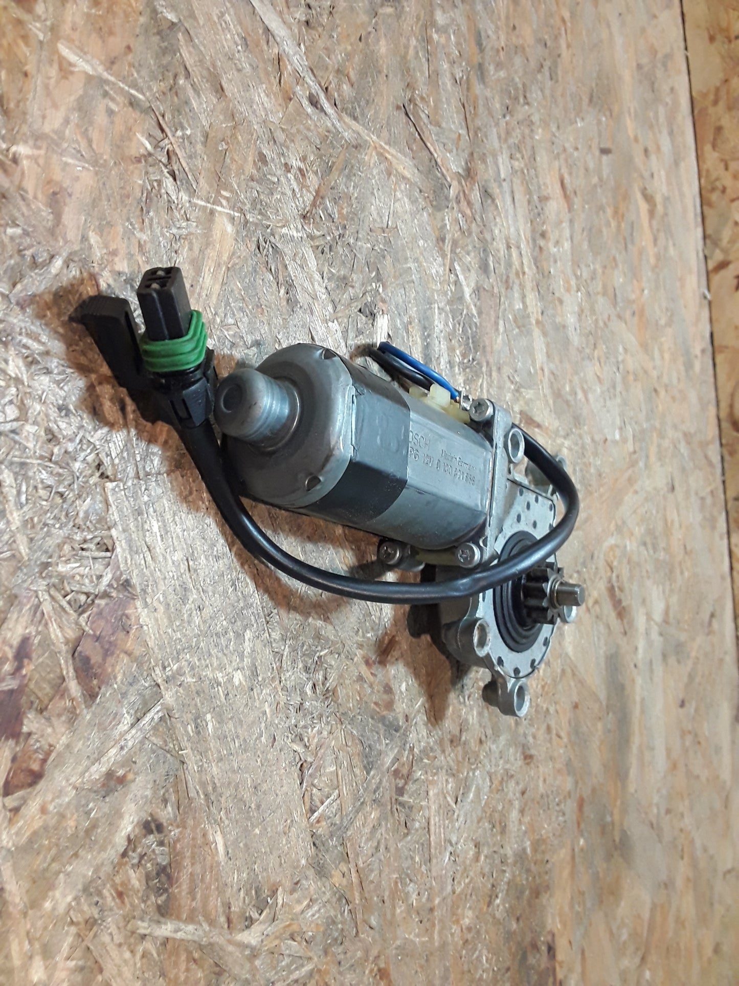 Astra F Cabrio Fensterhebermotor vorne links original GM Opel NEU